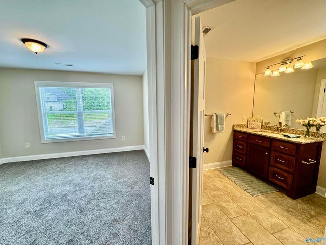 2807 Talon Circle, Huntsville, AL 35811