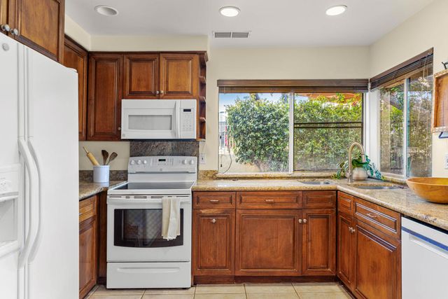 2917 Cervantes Court, Palm Springs, CA 92264