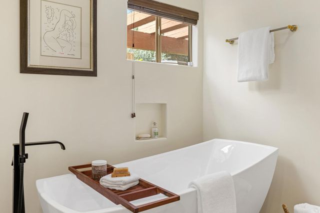 2917 Cervantes Court, Palm Springs, CA 92264