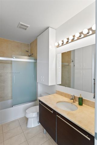 1900 N Bayshore Drive Dr 715, Miami, FL 33132