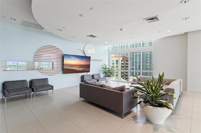 1900 N Bayshore Drive Dr 715, Miami, FL 33132