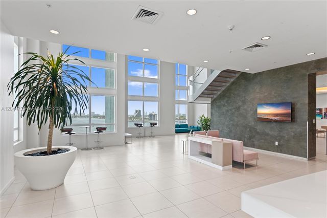 1900 N Bayshore Drive Dr 715, Miami, FL 33132