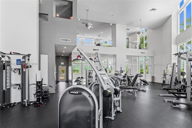 1900 N Bayshore Drive Dr 715, Miami, FL 33132