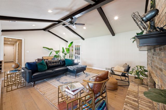 3403 Sunset Oaks Street, Dalworthington Gardens, TX 76016