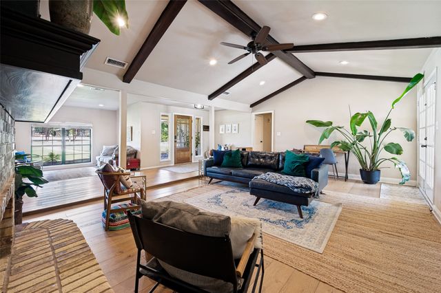 3403 Sunset Oaks Street, Dalworthington Gardens, TX 76016