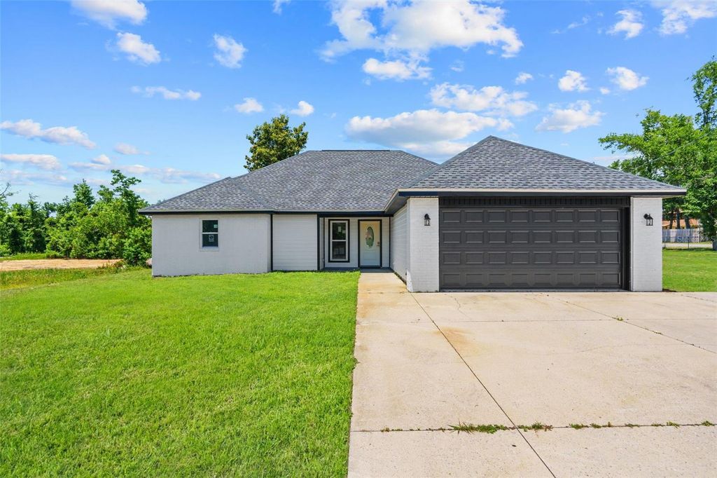 8823 SEMINOLE STREET, Youngstown, FL 32466