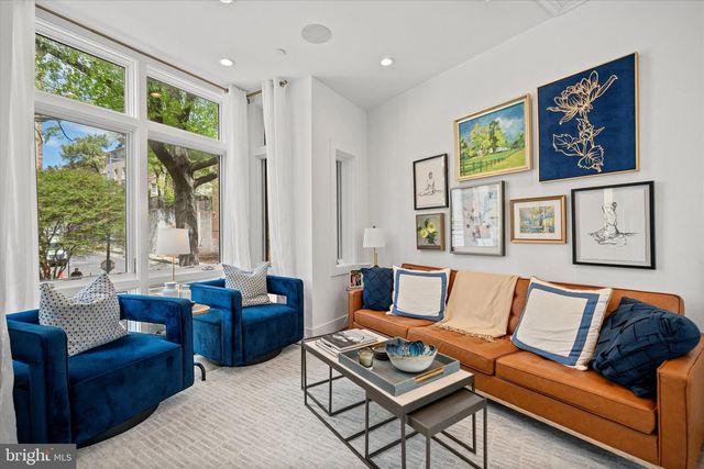 1717 V ST NW, Washington, DC 20009