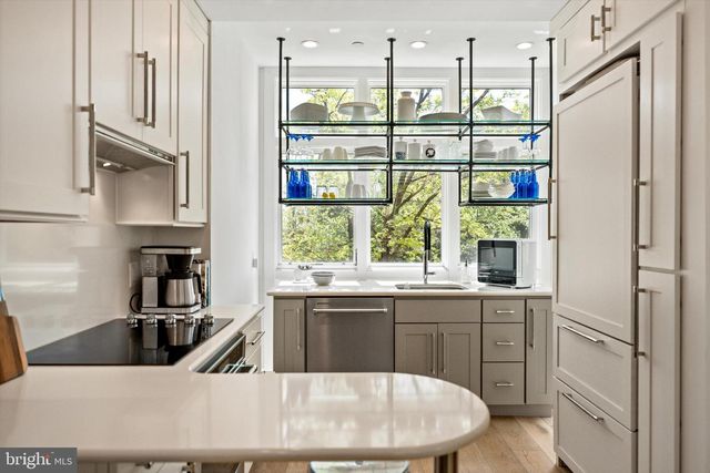 1717 V ST NW, Washington, DC 20009