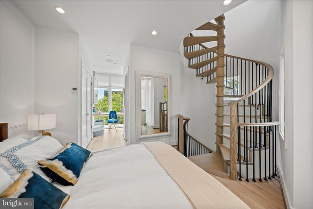 1717 V ST NW, Washington, DC 20009