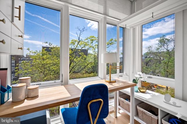 1717 V ST NW, Washington, DC 20009