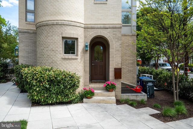 1717 V ST NW, Washington, DC 20009