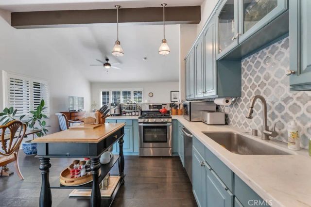 1389 Vallecito Place, Carpinteria, CA 93013