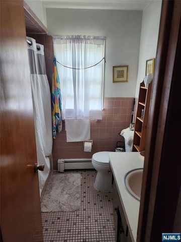 490 Westminster Place, Lodi, NJ 07644