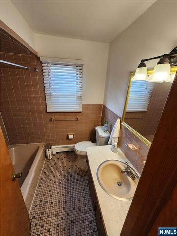 490 Westminster Place, Lodi, NJ 07644