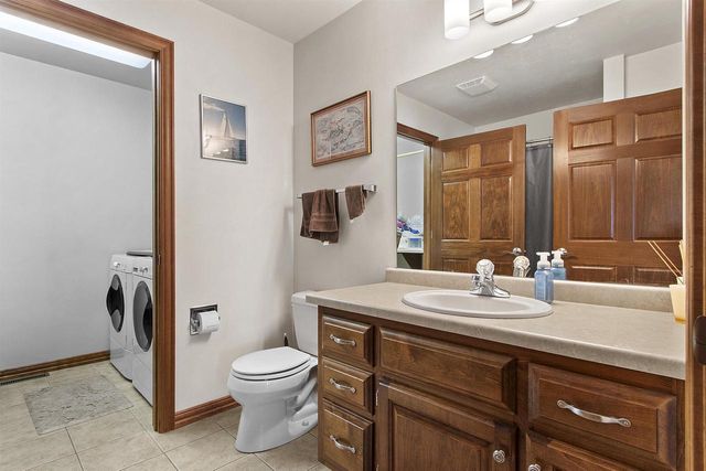 4027 PONCE DE LEON BOULEVARD, Hobart, WI 54155