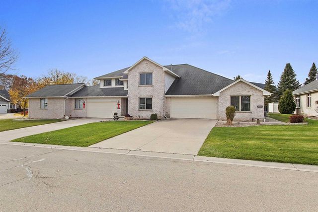 4027 PONCE DE LEON BOULEVARD, Hobart, WI 54155