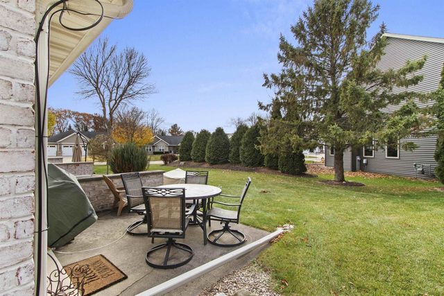 4027 PONCE DE LEON BOULEVARD, Hobart, WI 54155