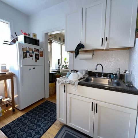 1916 N Drake Avenue 2W, Chicago, IL 60647