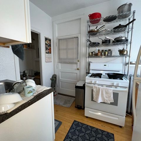1916 N Drake Avenue 2W, Chicago, IL 60647