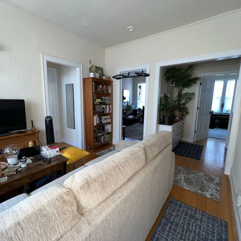 1916 N Drake Avenue 2W, Chicago, IL 60647