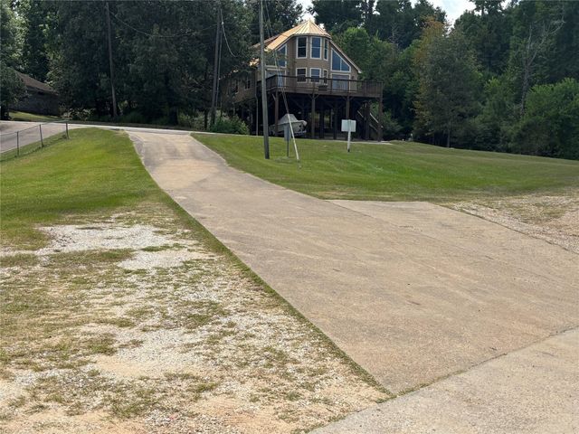 0 Hillcrest Drive, Coldspring, TX 77331