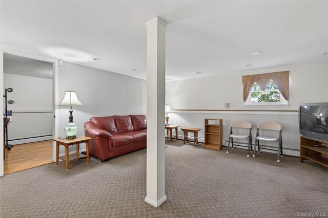 1 Post Place, Newburgh, NY 12550