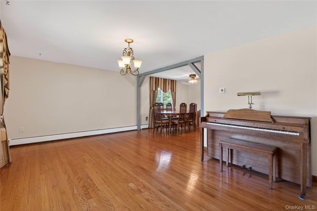 1 Post Place, Newburgh, NY 12550