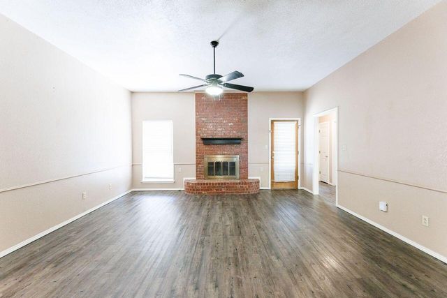 5903 70th Street, Lubbock, TX 79424