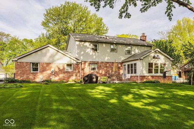 10155 Briar Creek Lane, Carmel, IN 46033