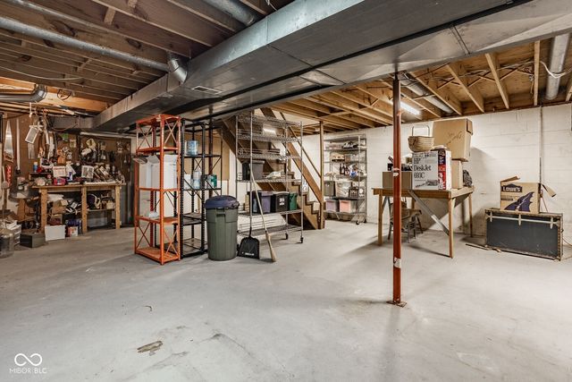 10155 Briar Creek Lane, Carmel, IN 46033