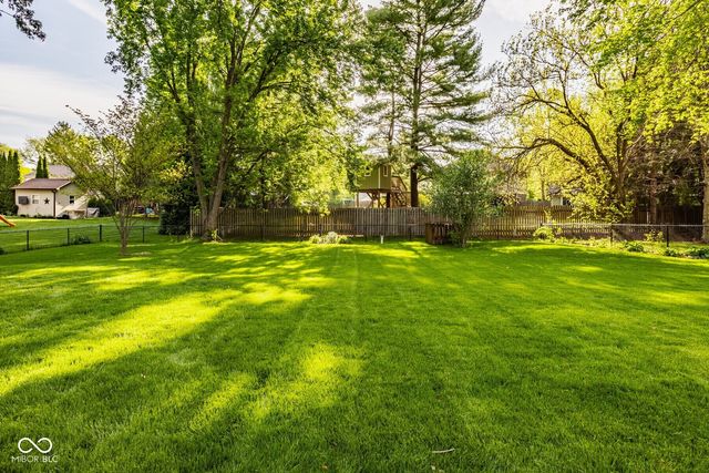 10155 Briar Creek Lane, Carmel, IN 46033
