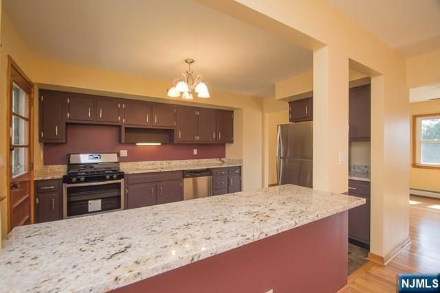 403 Longview, Northvale, NJ 07647
