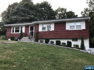403 Longview, Northvale, NJ 07647