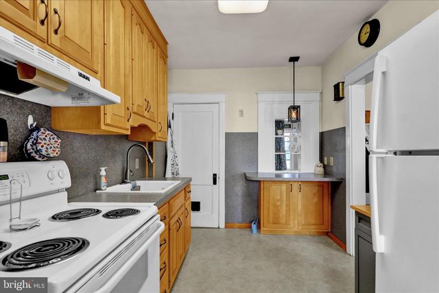 43 E WALNUT ST, Ephrata, PA 17522