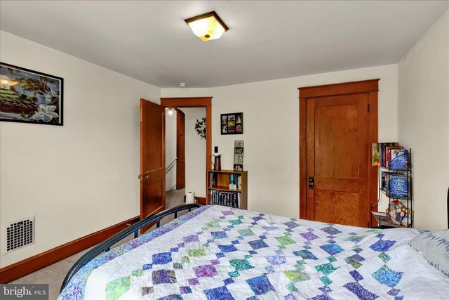 43 E WALNUT ST, Ephrata, PA 17522