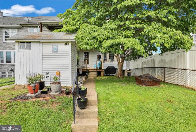 43 E WALNUT ST, Ephrata, PA 17522