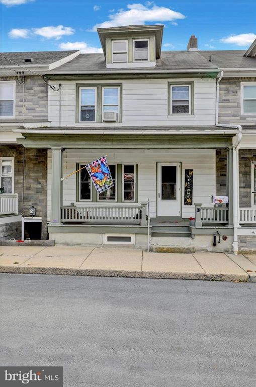 43 E WALNUT ST, Ephrata, PA 17522
