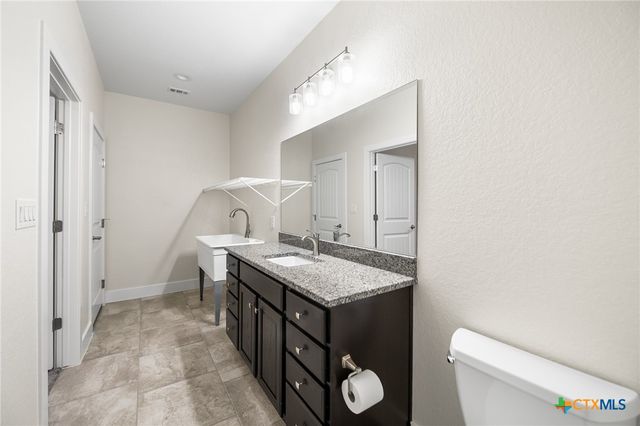 1385 Riviera Drive, Canyon Lake, TX 78133