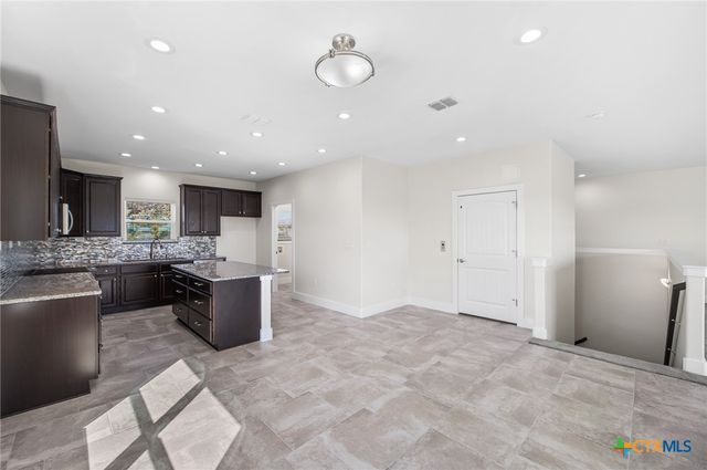 1385 Riviera Drive, Canyon Lake, TX 78133