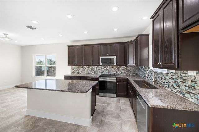 1385 Riviera Drive, Canyon Lake, TX 78133