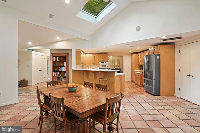 94 INTERPROMONTORY RD, Great Falls, VA 22066