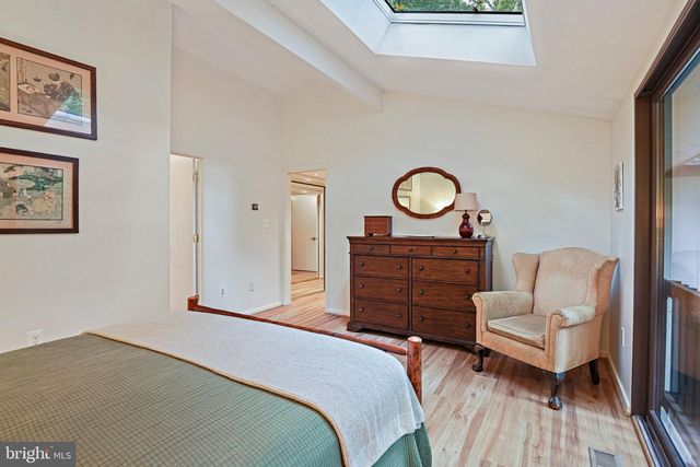 94 INTERPROMONTORY RD, Great Falls, VA 22066