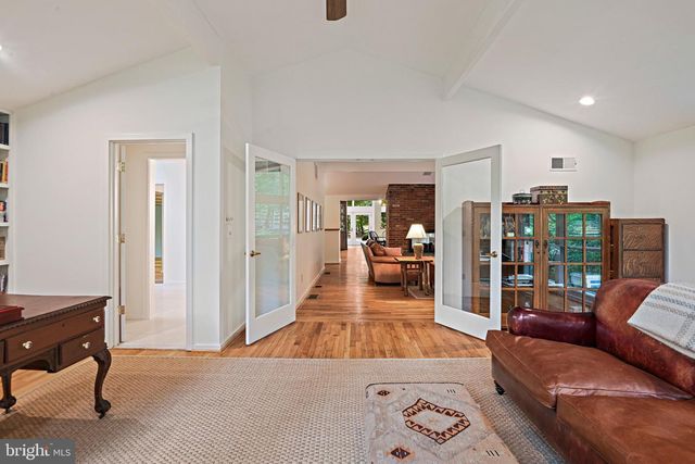 94 INTERPROMONTORY RD, Great Falls, VA 22066