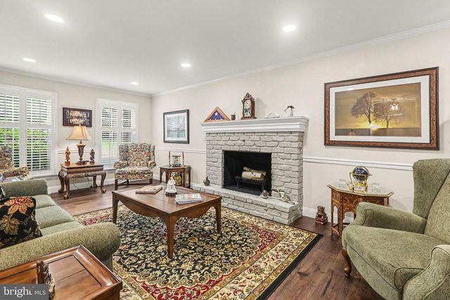 1000 DALE PL, Carlisle, PA 17013