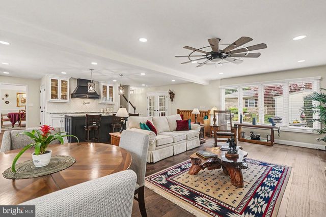 1000 DALE PL, Carlisle, PA 17013