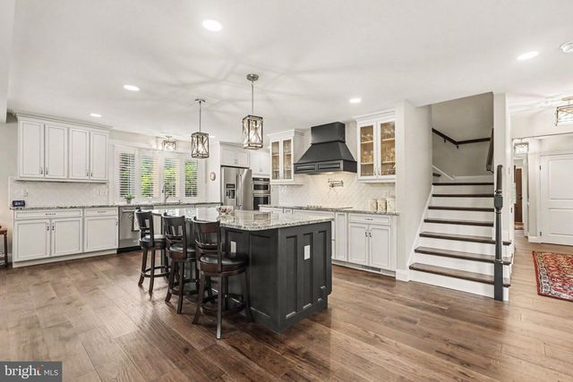 1000 DALE PL, Carlisle, PA 17013