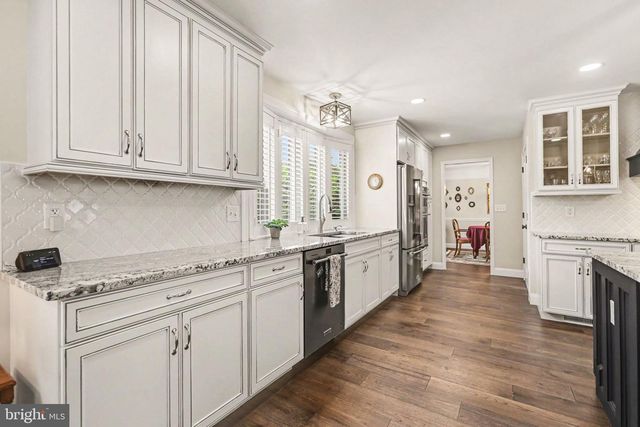 1000 DALE PL, Carlisle, PA 17013