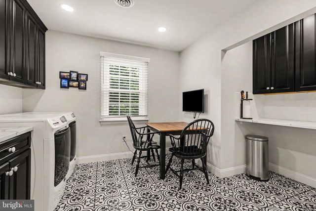 1000 DALE PL, Carlisle, PA 17013