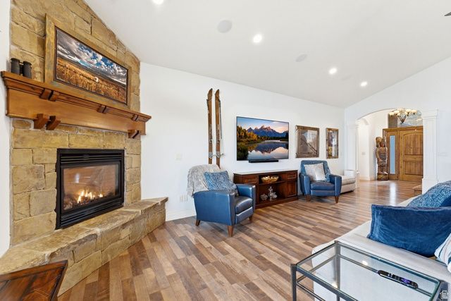 1102 N SUMMIT VIEW DR, Saratoga Springs, UT 84045