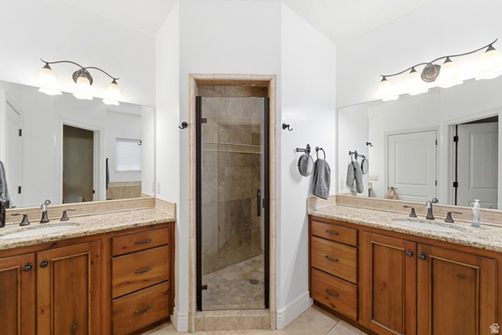 Image 29 of property listing at 1102 N SUMMIT VIEW DR, Saratoga Springs, UT 84045